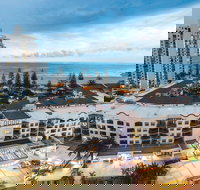 Oaks Gold Coast Calypso Plaza Suites - ACT Tourism