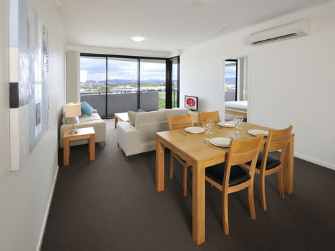 Apartments G60 Gladstone - ACT Tourism 1