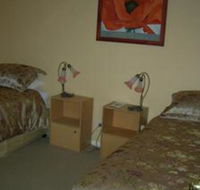 Busy Buzz B  B - ACT Tourism