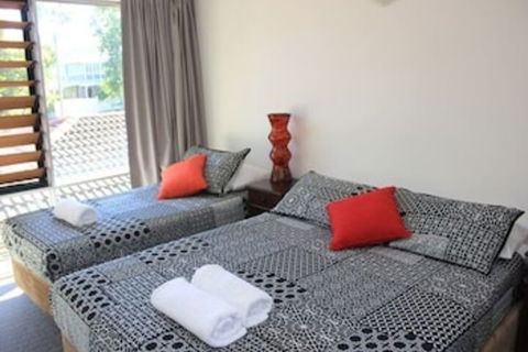 Townsville Holiday Apartments - ACT Tourism 2