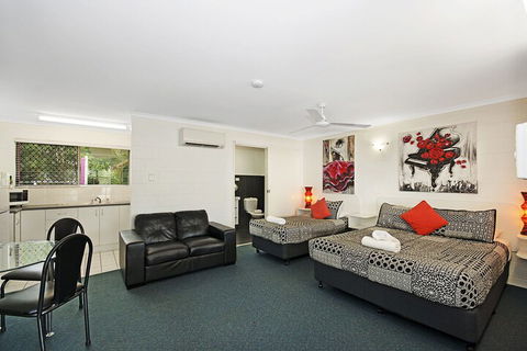 Townsville Holiday Apartments - ACT Tourism 3