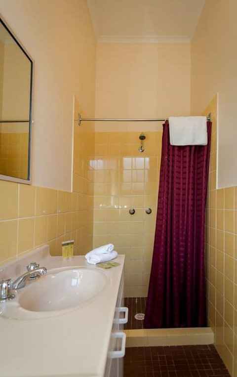 Belgravia Mountain Guest House - ACT Tourism 6