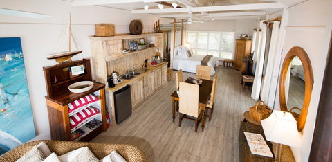 Boathouse - Birks River Retreat - Birks Harbour - ACT Tourism 2