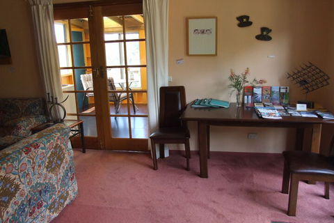 Fernmark Inn - ACT Tourism 4