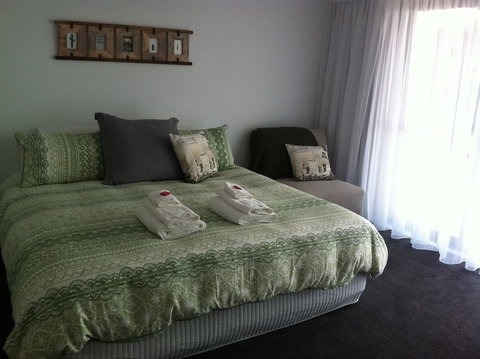 Corinella On The Esplanade Bed & Breakfast - ACT Tourism 3