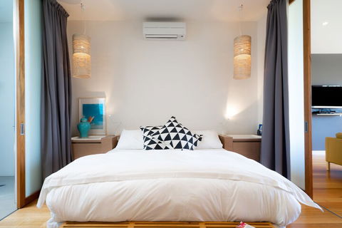 Aquabelle Apartments - ACT Tourism 6