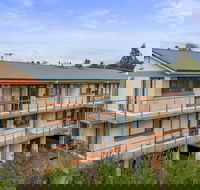 96 on Arthur Apartments - ACT Tourism