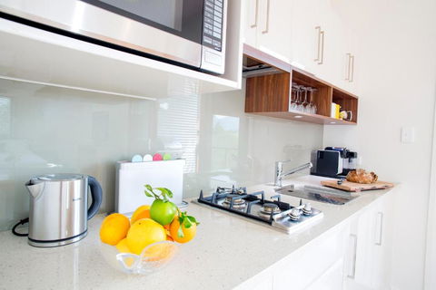 Lilypad Luxury Cabins - ACT Tourism 1