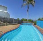 Relax at Lighthouse 4 Lighthouse Road - ACT Tourism