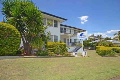 Breakers 2 2 Hill Street - ACT Tourism 0