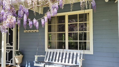 Bowral Escape - ACT Tourism 2