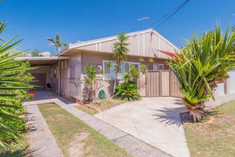 Yamba Daze Sunrise Pet Friendly - ACT Tourism 3
