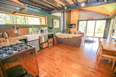 Black Mamba House - ACT Tourism 2