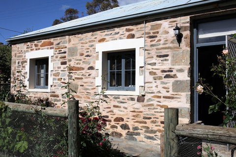 Griffiths Cottage - ACT Tourism 1