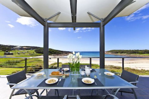 Sails On The Beachfront Exclusive Seaside Home - ACT Tourism 0