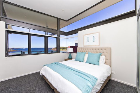 Sails On The Beachfront Exclusive Seaside Home - ACT Tourism 1