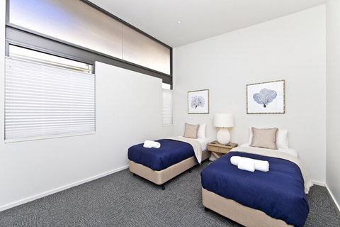 Sails On The Beachfront Exclusive Seaside Home - ACT Tourism 5