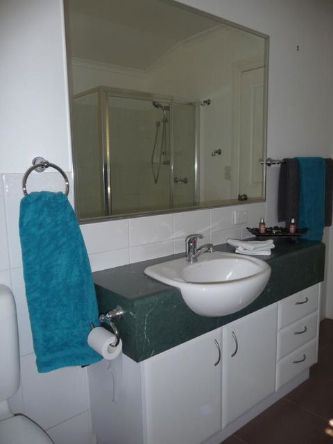 Shepp Central Apartment - ACT Tourism 1