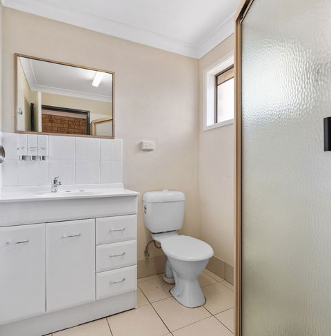 Esk Caravan Park & Motel - ACT Tourism 3