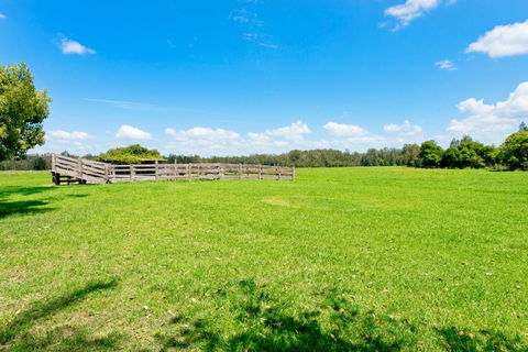 Anchor Lodge - ACT Tourism 1