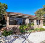 A Reflection on the Lake - ACT Tourism