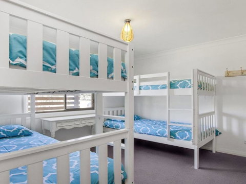 Sand Dunes House & Cabin Accommodation - ACT Tourism 2
