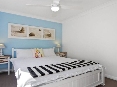 Sand Dunes House & Cabin Accommodation - ACT Tourism 3