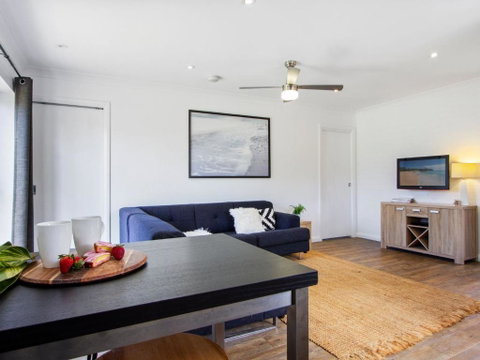 Sand Dunes House & Cabin Accommodation - ACT Tourism 6