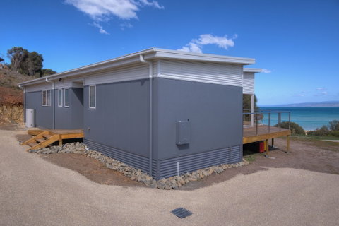 Sandbar Beach House - ACT Tourism 0
