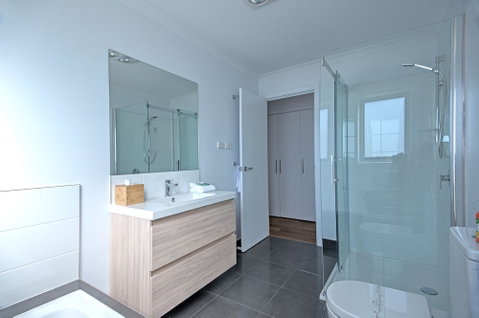 Sandbar Beach House - ACT Tourism 5