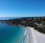 GRANITE BEACH HOUSE at Bay of Fires - ACT Tourism