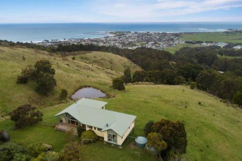Acacia Brae - ACT Tourism 0