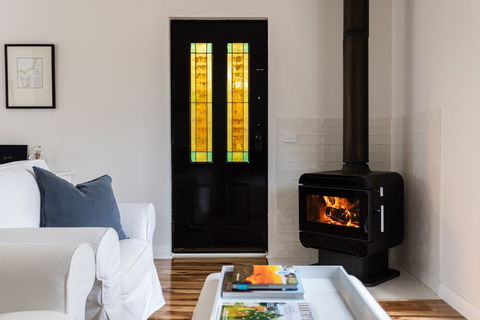 A Cottage In Richmond - ACT Tourism 3