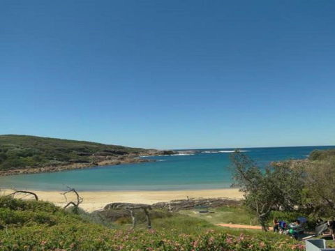 Ultimate Beach House 19a Graham Street Views Peace & Quiet - ACT Tourism 3