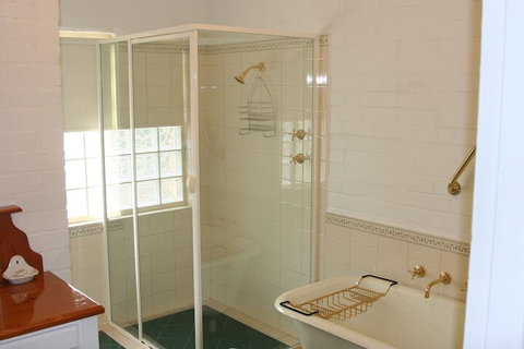 Marananga Cottages - ACT Tourism 6