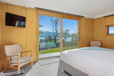 Fairwinds Tasmania - ACT Tourism 4