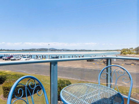 Fairholme 8 Perfect Lakefront Position - ACT Tourism 3
