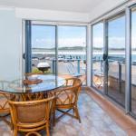 Fairholme 8 Perfect Lakefront Position - ACT Tourism 0
