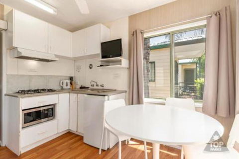 Sunset Top Tourist Park - ACT Tourism 6