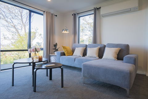 Amazing Sea Views Luxury Guest House - ACT Tourism 6