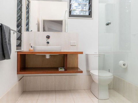 Dux Nutz - ACT Tourism 6