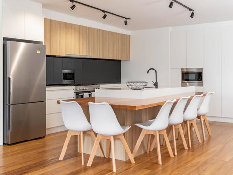 Seashells Lakeside Holiday Perfection - ACT Tourism 6