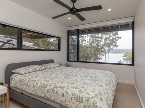 Seashells Lakeside Holiday Perfection - ACT Tourism 4