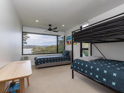 Seashells Lakeside Holiday Perfection - ACT Tourism 2