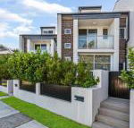 Relax in a Spacious  Modern Townhouse in Asquith - ACT Tourism