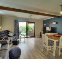 Harbour Court on the Bay - ACT Tourism