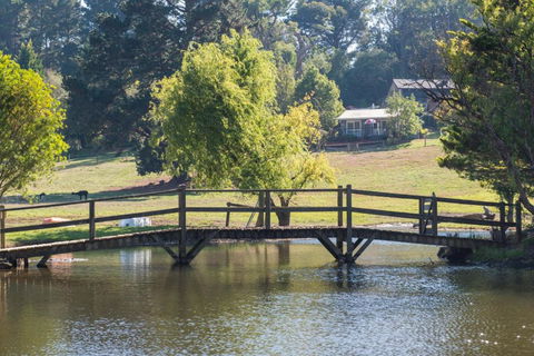 Serenity Merricks North Cottage - ACT Tourism 4