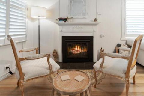 Amber Cottage Luxury Seaside Retreat With Outdoor Spa! - ACT Tourism 2