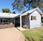 Bimbadeen Comfortable country styled house - ACT Tourism