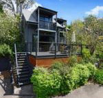 Cloudsong Chalet 1 Close to the village centre - ACT Tourism